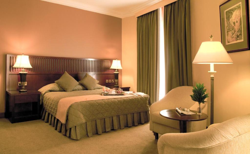 Golden Tulip Khatt Springs Resort & Spa Ras al-Khaimah Room photo